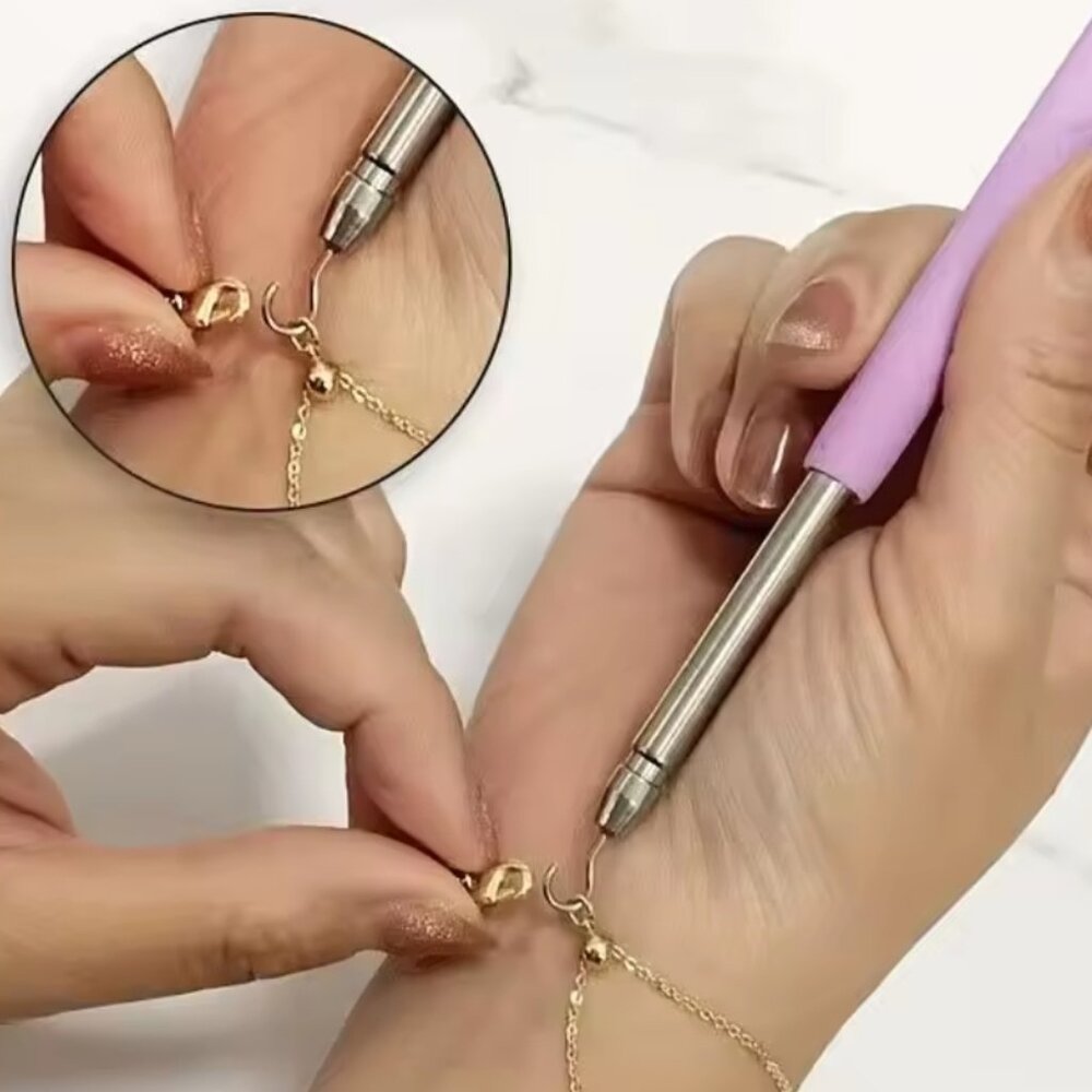 Bracelet helper